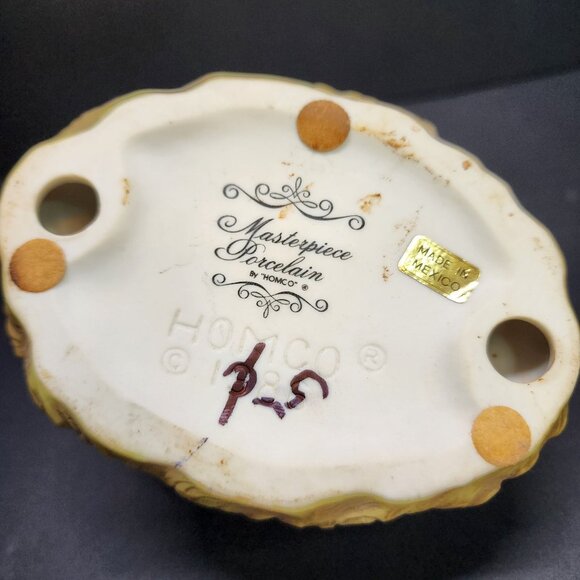 Vintage Homco 1986 Masterpiece Porcelain Bear Cub Tree Stump Figurine - Picture 6 of 8